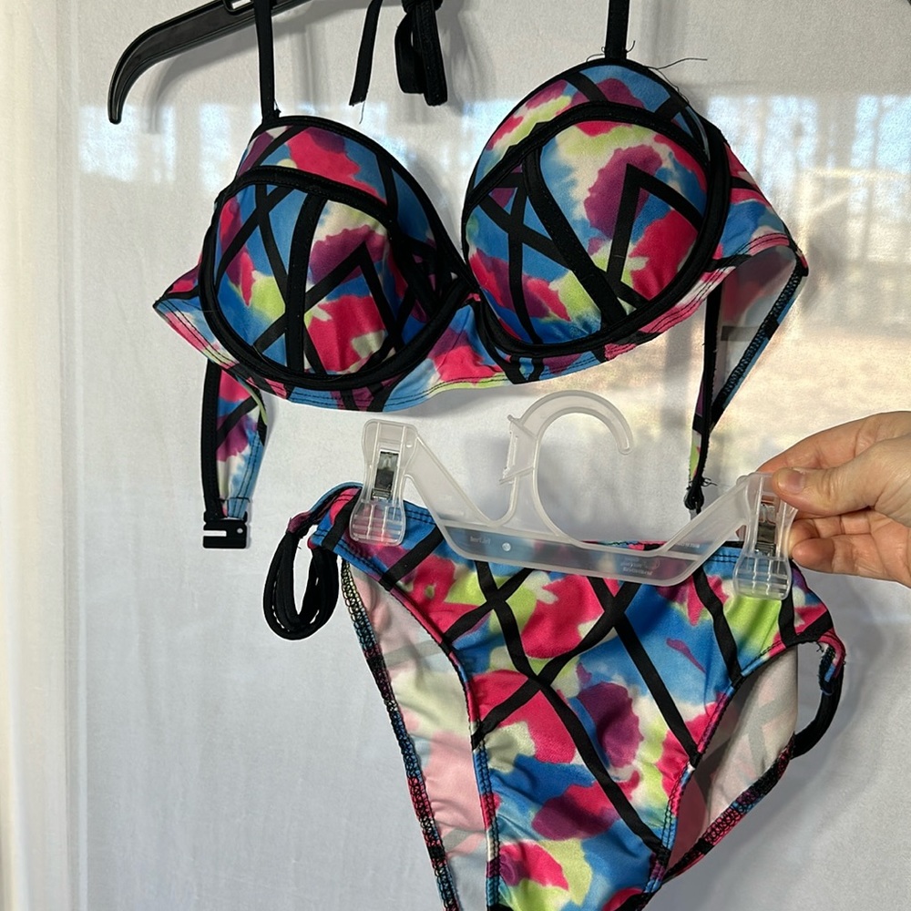 Colorful bikini set